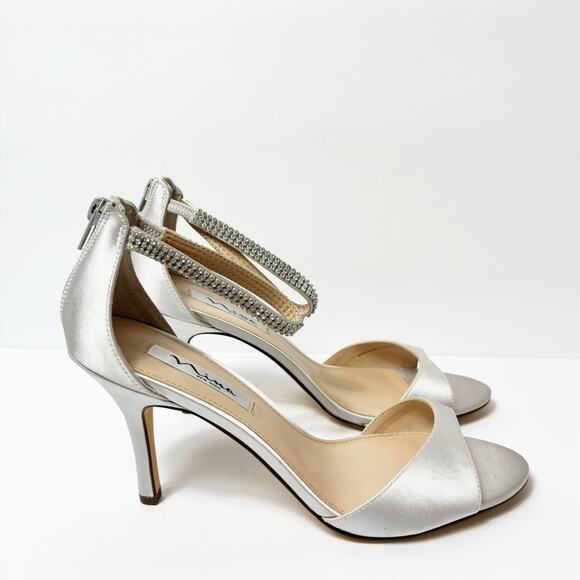 NINA VOLANDA SILVER SPARKLE WOMEN HEELS SIZE 10 BRAND NEW WITH BOX WITHOUT LID - Picture 3 of 10